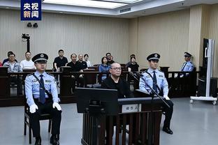 记者：拜仁总监并未就阿劳霍传闻发表声明，但也未予以否认